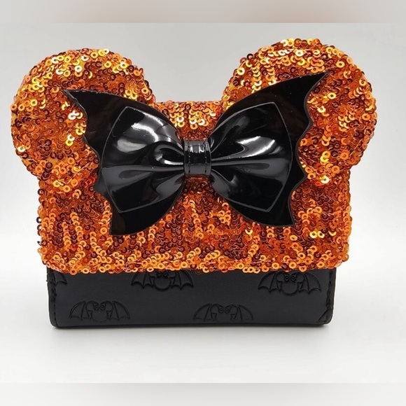 Loungefly Handbags - 🦇Loungefly Disney Minnie Halloween Sequins Wallet